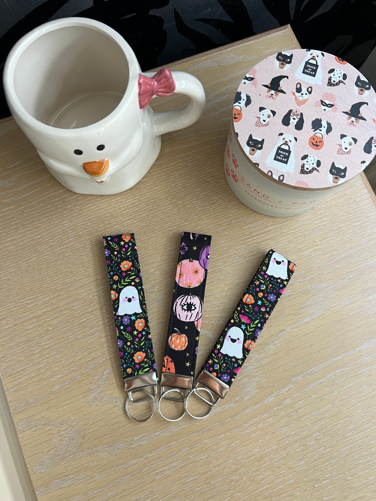 👻 Surprised Ghost Wristlet Keychain (Limited Edition)
